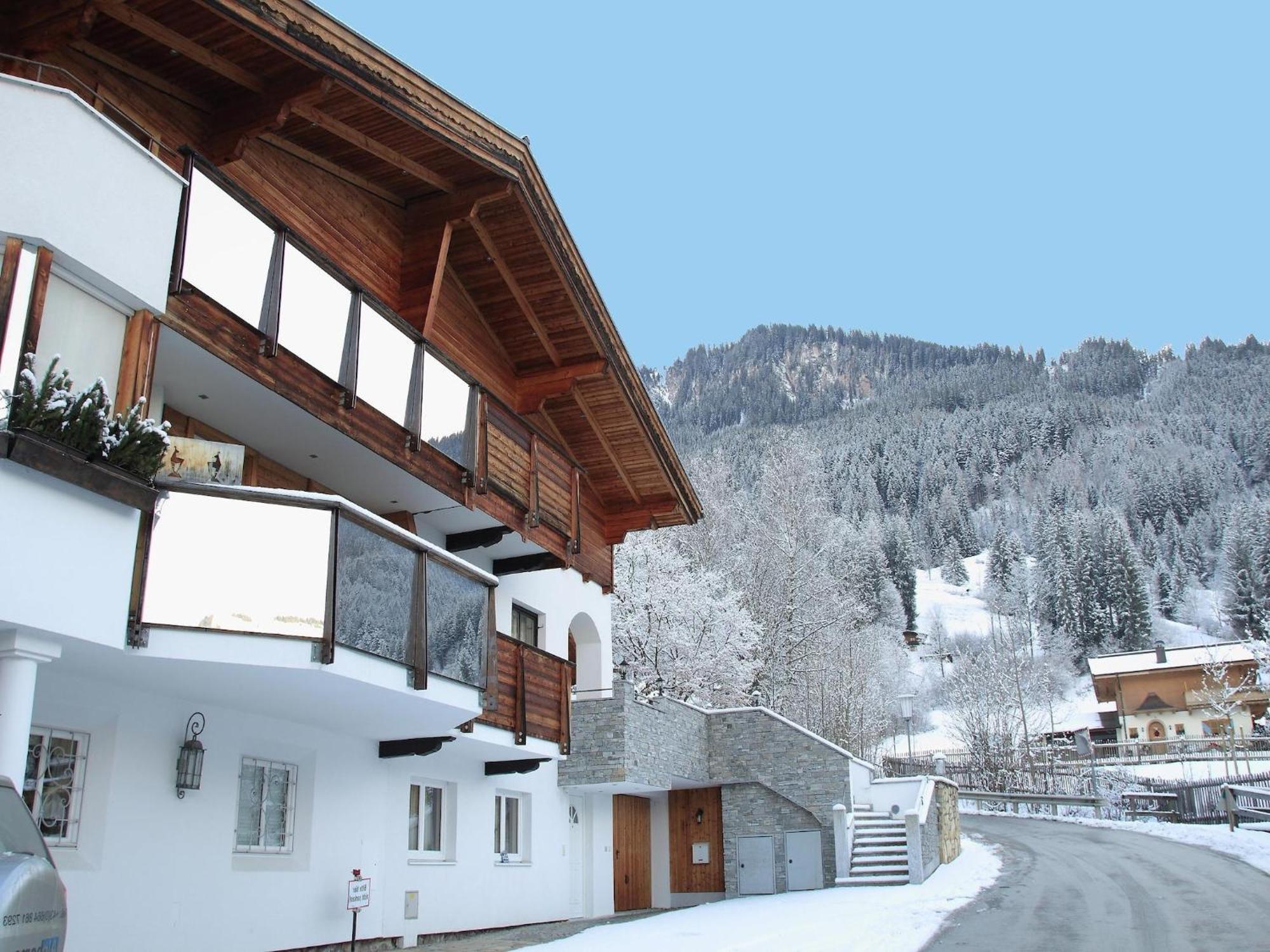 Apartment Near The Hahnenkamm Cable Car Kitzbühel Eksteriør billede