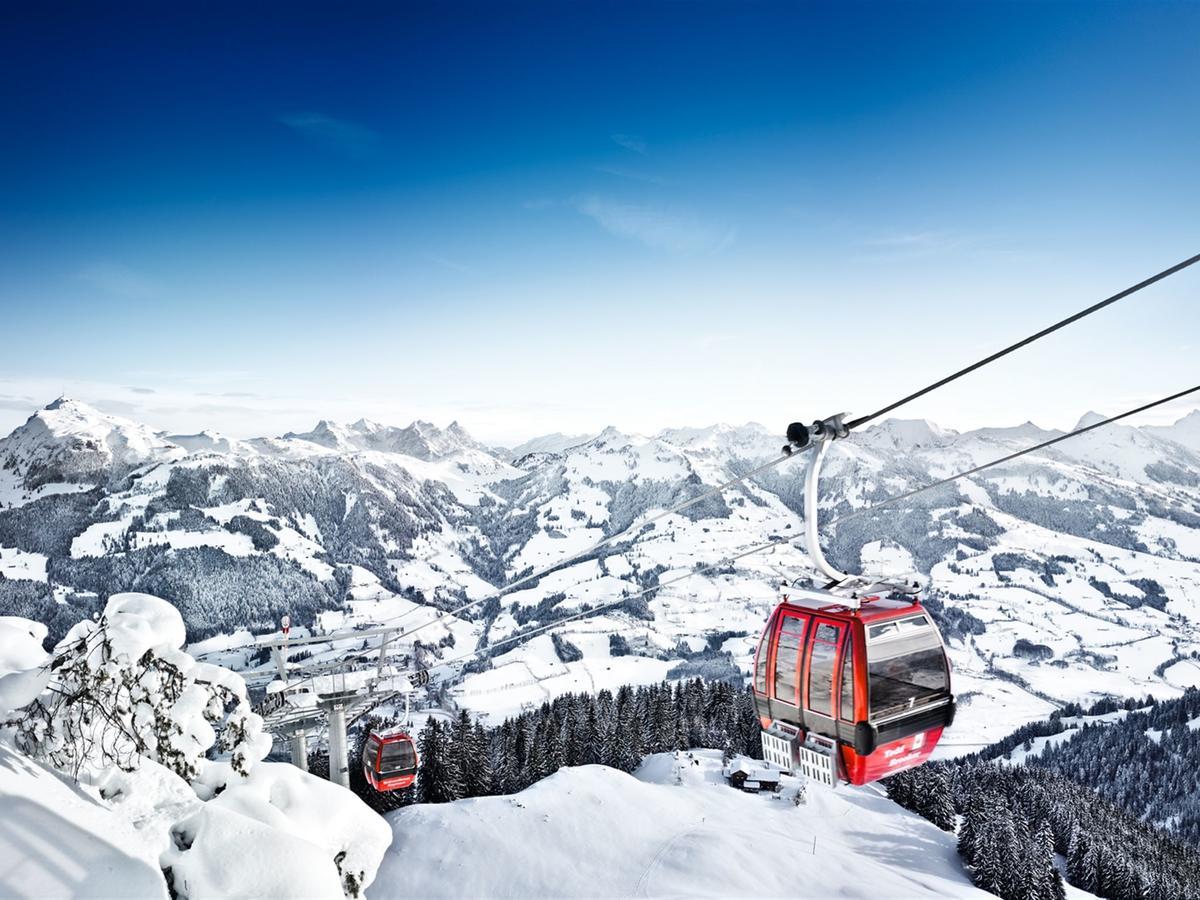 Apartment Near The Hahnenkamm Cable Car Kitzbühel Eksteriør billede